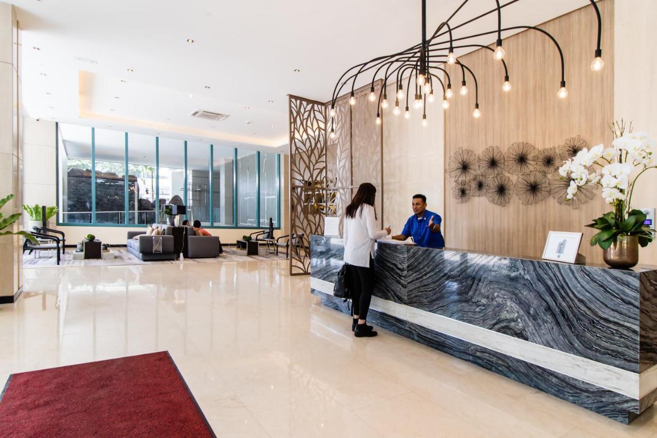 One Uptown Residence Bgc Pateros Kültér fotó